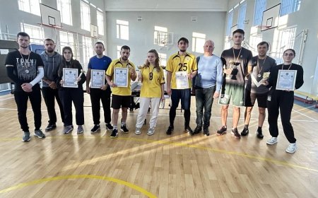 Premierea echipelor învingătoare la tenis de masă între profesorii din instituțiile preuniversitare ale sectorului...