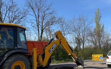 Primăria Chișinău informează că lucrările de întreținere și reparație a drumurilor continuă. Se intervine pe arterele...