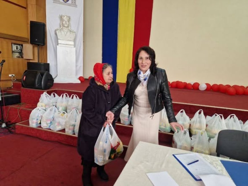 Cu ocazia Sfintelor Sărbători de Paști, Pretura sectorului Rîșcani a oferit sprijin material persoanelor aflate în dific...