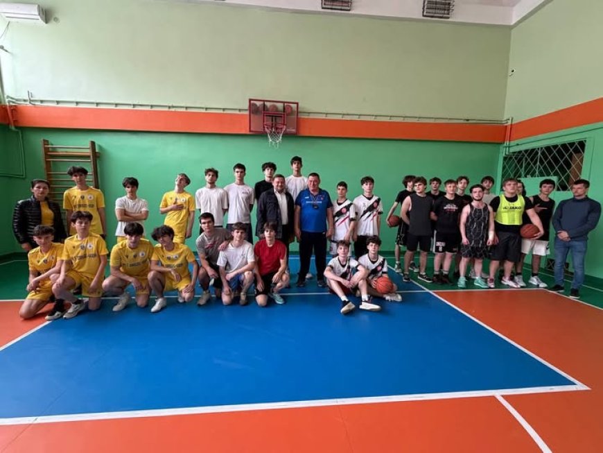 Competiții sportive interșcolare la baschet