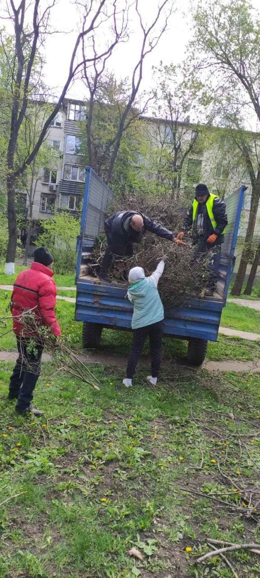 Acțiuni de salubrizare în sectorul Rîșcani! ​