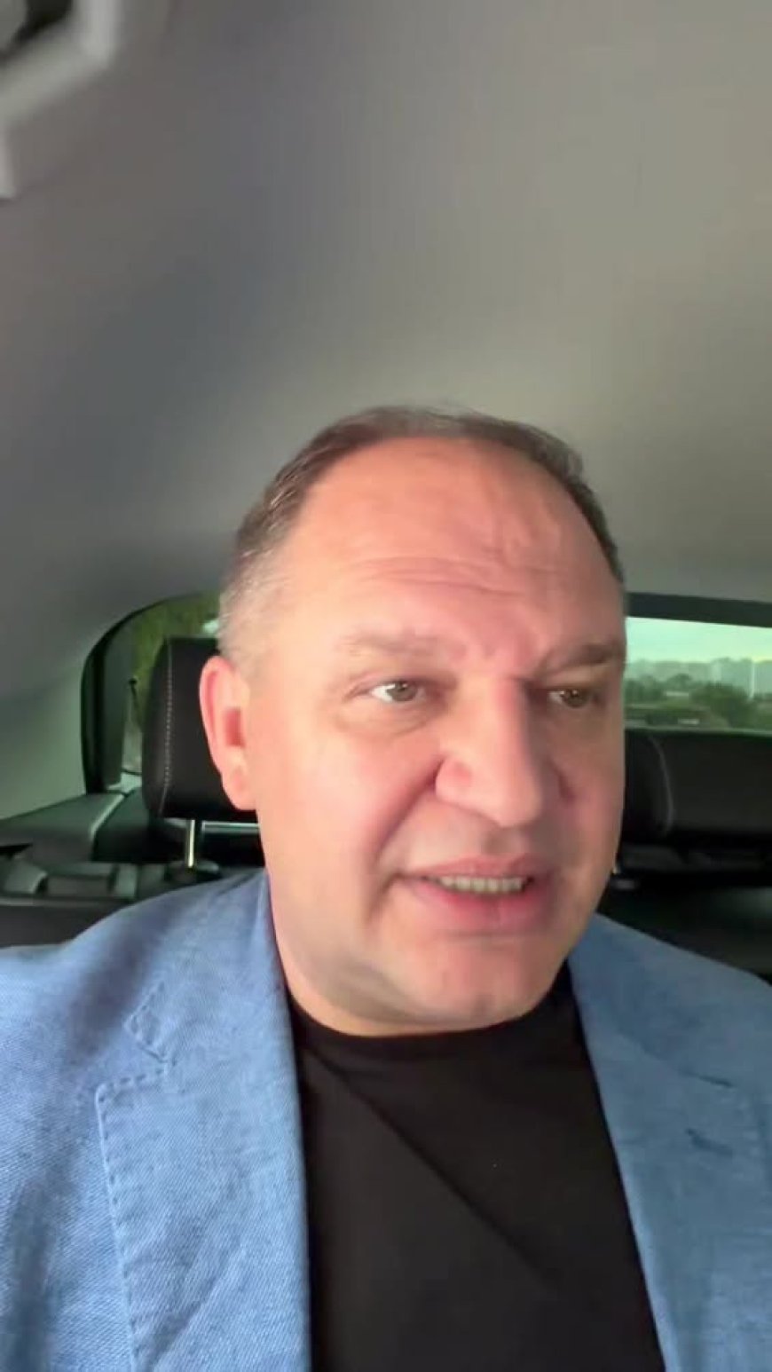 Primarul General, Ion Ceban, a transmis un mesaj pentru tineri: „Pe 19 iunie organizăm Ziua Absolvenților! Scrieți-ne to...