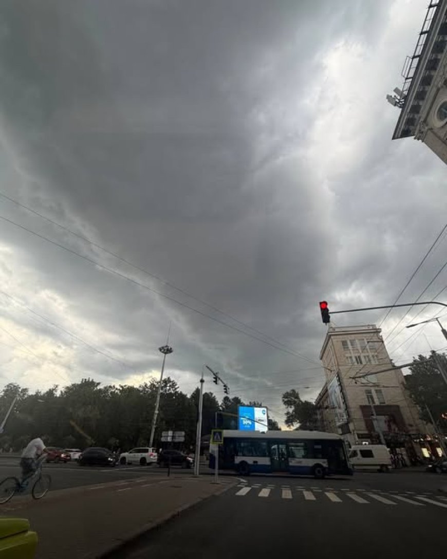 ATENȚIE, chișinăuieni: un nou cod galben de ploi puternice Primăria Municipiului Chișinău informează că Serviciul Hidrom...