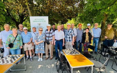 În sectorul Rîșcani, a fost dat startul etapei de sector a Turneului Municipal de Șah și Joc de Dame „Cupa Seniorilor”