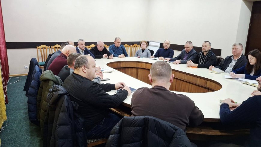 În cadrul ședinței de azi, Conducerea Preturii împreună cu ÎMGFL 17-23 și întreprinderile municipale din sector au pus...