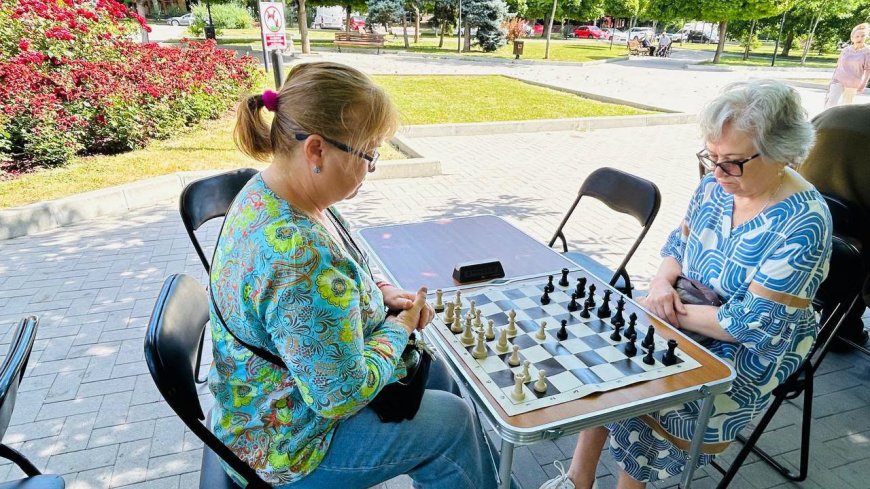 În sectorul Rîșcani, a fost dat startul etapei de sector a Turneului Municipal de Șah și Joc de Dame „Cupa Seniorilor”