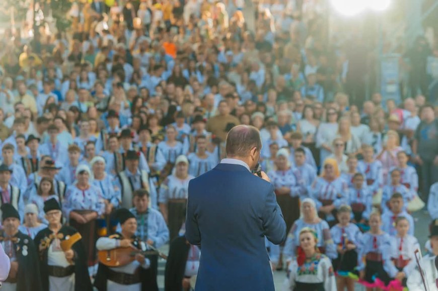 Anul trecut, Festivalul „Te salut, Chișinău!” a transformat centrul capitalei într-un loc al muzicii, tradițiilor, emoțiilor și bucuriei de a celebra orașul nostru