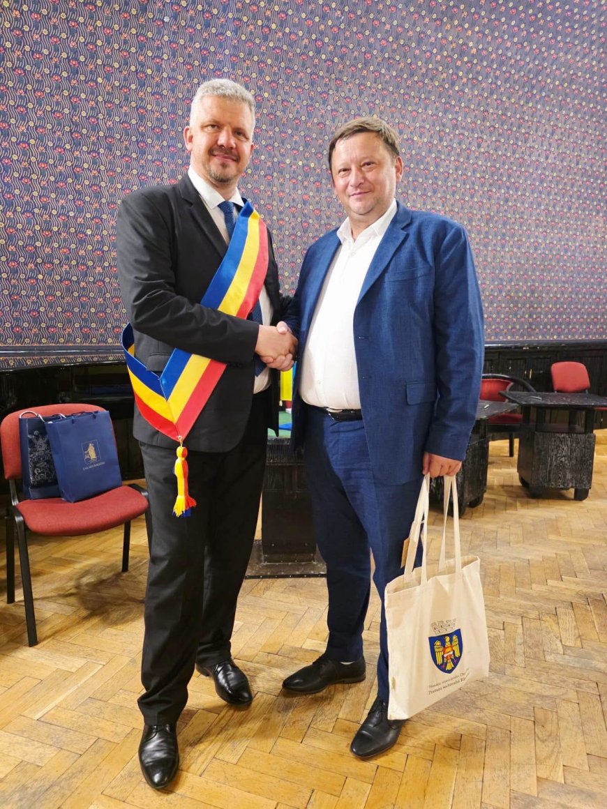 Consolidarea relațiilor bilaterale: Pretorul sectorului Rîșcani în vizită de lucru la Târgu Mureș.