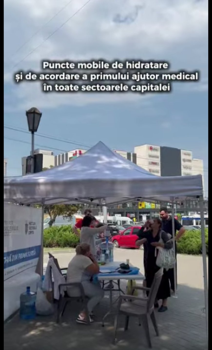 Primăria Chișinău oferă gratuit apă potabilă și asistență medicală de primă necesitate pe timp de caniculă. Corturile Pr...