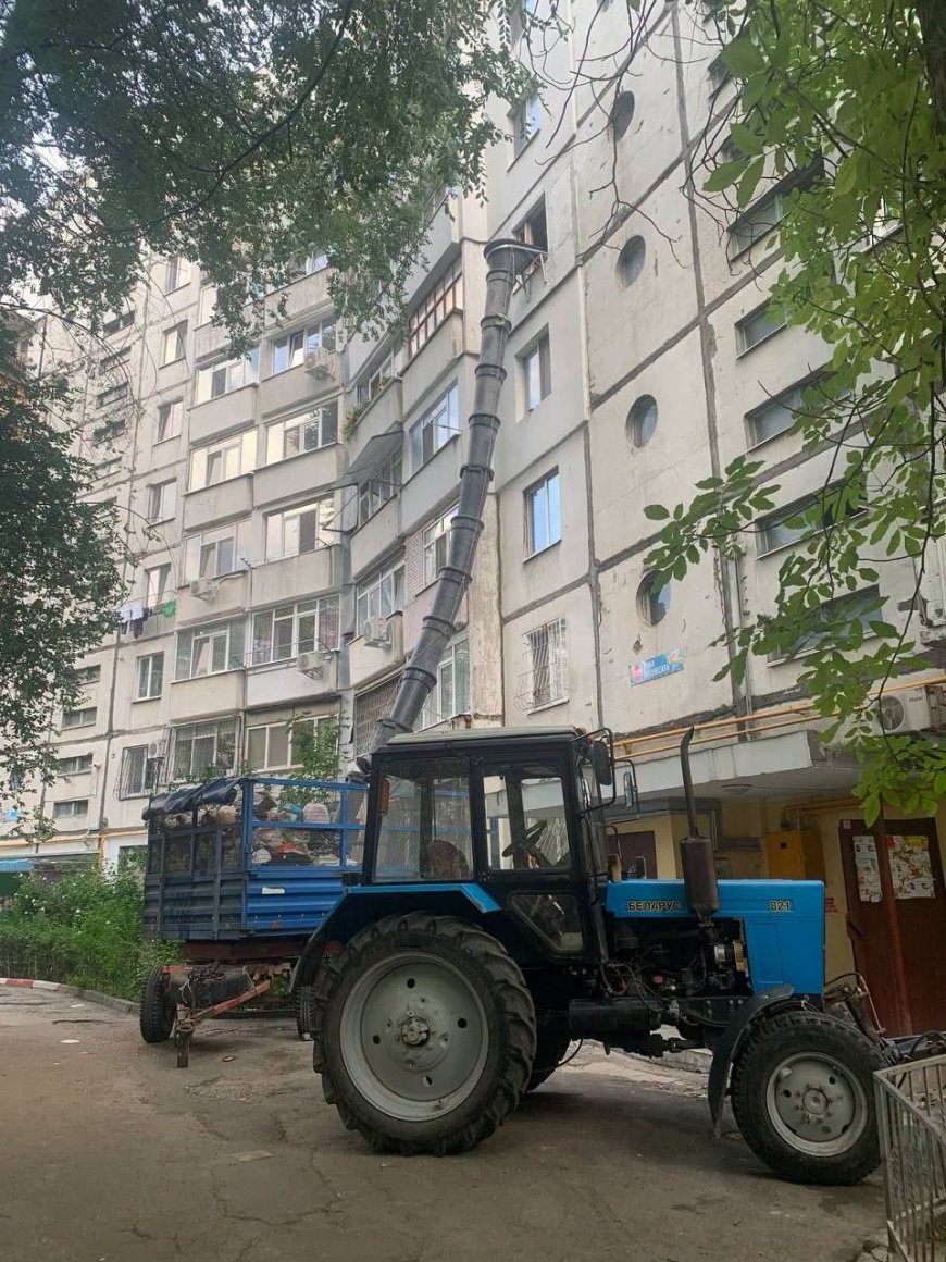 Evacuare de deșeuri dintr-un apartament din sectorul Rîșcani