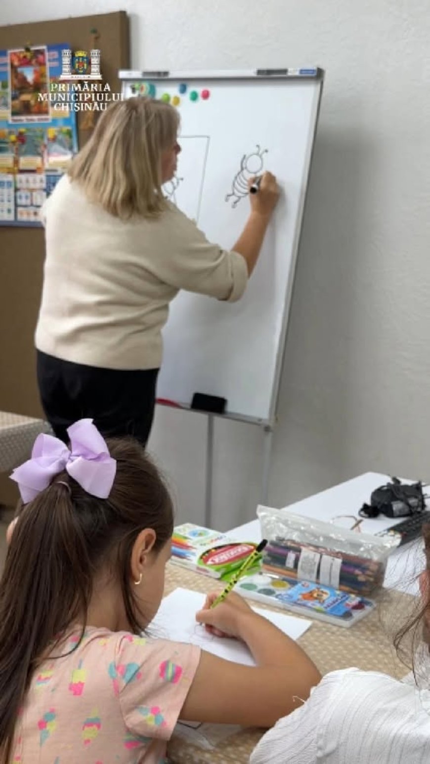 Centrul de Activitate Extrașcolară „Curcubeul”, locul unde talentul și pasiunea copiilor prind viață!