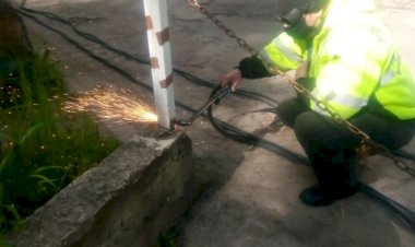 Instalații neautorizate Astăzi, 05.05.2021, pe str. Florilor,...